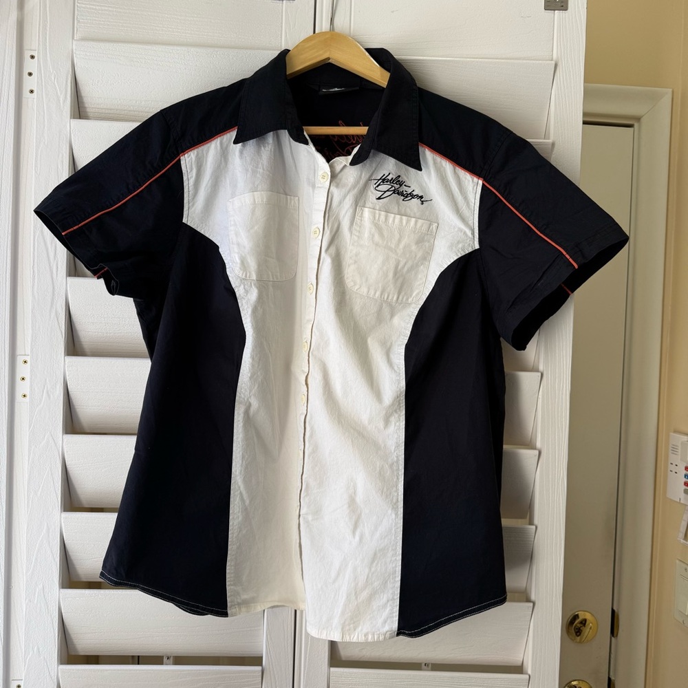 Harley-Davidson Black White Embroidered Logo Short Sleeve Button Shirt Womens 1W